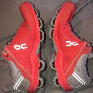 On Cloud tennis shoes size 6